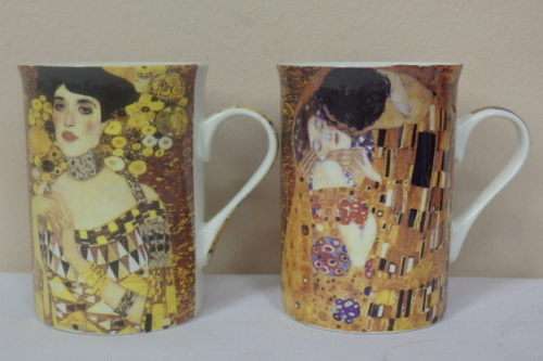 2x FANTASTIC WILLIAM JAMES BONE CHINA COFFEE MUGS WITH BEAUTIFUL "TRANSFER" PRINT DETAILING bid/mug