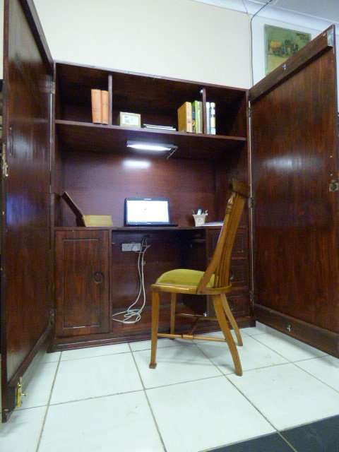WOW! AN EXTRAORDINARY OFFICE / STUDY IN A CABINET! PERFECT WHEN SPACE IS LIMITED!!