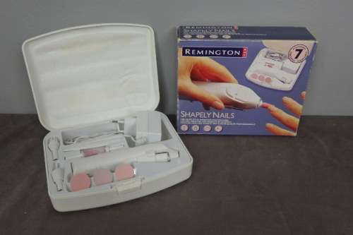 AN AWESOME REMINGTON "SHAPELY NAILS" HOME NAIL CARE KIT IN ITS ORIGINAL BOX