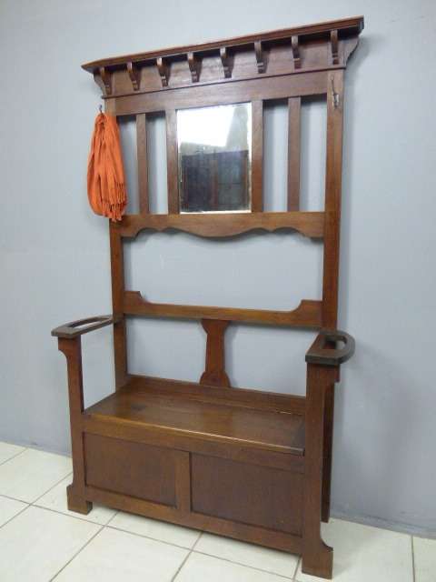 AN EXCEPTIONAL ANTIQUE HALL TREE BENCH WITH BEAUTIFUL HOOKS! GORGEOUS IN YOUR ENTRANCE HALL!!!