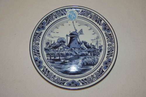 AN AWESOME COLLECTIBLE DUTCH DELFT "OUDE MOLEN" BLUE AND WHITE PORCELAIN WALL PLATE