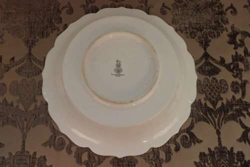 A SPECTACULAR (LARGE) ROYAL DOULTON PORCELAIN BOWL IN THE CHRYSANTHEMUM (D6299) PATTERN
