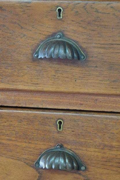 A FANTASTIC ANTIQUE SOLID TEAK SIX-DRAWER OFFICE DESK WITH ART NOUVEAU STYLE HANDLES