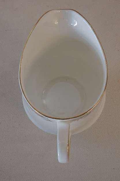 AN AWESOME PARAGON OF ENGLAND PORCELAIN MILK JUG & SUGAR BOWL SET IN THE STUNNING "BELINDA" PATTERN