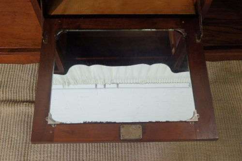 A BEAUTIFUL ANTIQUE SOLID STINKWOOD BALL & CLAW DRINKS CABINET/ BUFFET SERVER IN AMAZING CONDITION