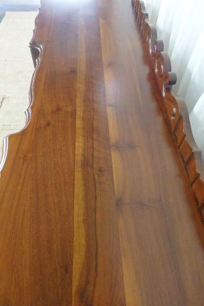 A BEAUTIFUL ANTIQUE SOLID STINKWOOD BALL & CLAW DRINKS CABINET/ BUFFET SERVER IN AMAZING CONDITION