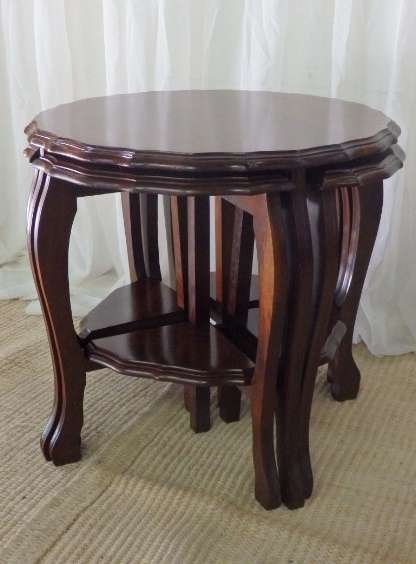A FABULOUS ANTIQUE SOLID IMBUIA COFFEE TABLE "NEST" WITH A LARGER CENTRE AND FOUR SMALLER TABLES