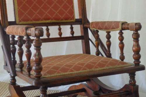 A MAGNIFICENT ANTIQUE VICTORIAN TURNED BEECH WOOD "AMERICAN" MECHANICAL ROCKING CHAIR