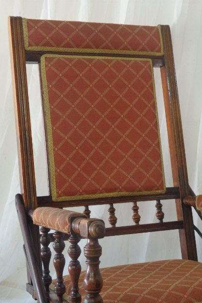 A MAGNIFICENT ANTIQUE VICTORIAN TURNED BEECH WOOD "AMERICAN" MECHANICAL ROCKING CHAIR