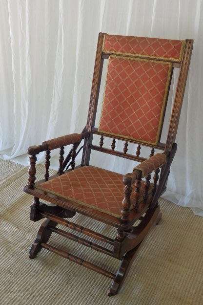 A MAGNIFICENT ANTIQUE VICTORIAN TURNED BEECH WOOD "AMERICAN" MECHANICAL ROCKING CHAIR