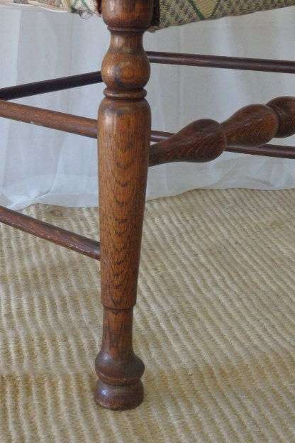 AN INCREDIBLE ANTIQUE SOLID ENGLISH OAK OCCASIONAL ARM CHAIR WITH 19th CENTURY STYLED PAD FOOT LEGS