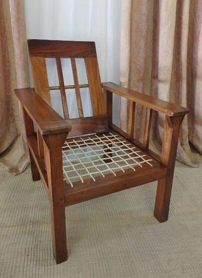 A WONDERFUL VINTAGE (LARGE) SOLID TEAK RIEMPIE CHAIR WITH WITH A FOLD-DOWN BACKTREST