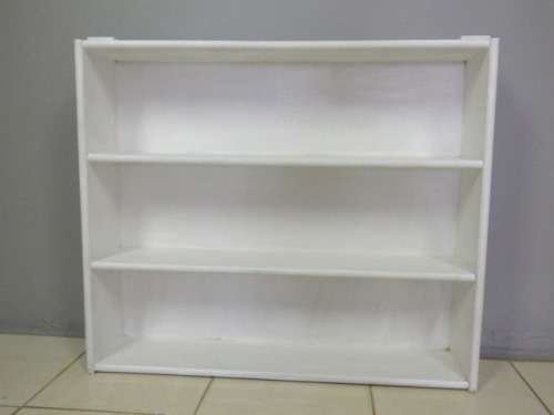 A LOVELY DISPLAY/BOOKSHELF, IDEAL FOR YOUR STUDY OR READING ROOM. PERFECT TO PAINT!!
