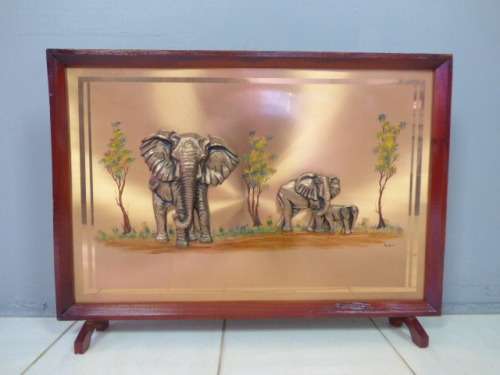 AN AWESOME VINTAGE COPPER FIREPLACE SCREEN WITH MAJESTIC ELEPHANTS ON THE FRONT! AWESOME!!