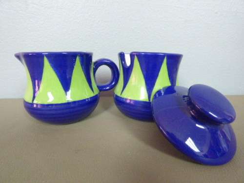 A FANTASTIC "HAND PAINTED" CERAMIC SUGAR BOWL & MILK JUG. LOVELY TO BRIGHTEN UP YOUR SUMMER TABLE!!!