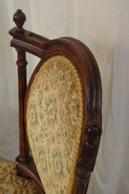 2x SPECTACULAR ANTIQUE ROSEWOOD CHAIRS WITH ROUND REEDED LEGS & UPHOLSTERED BACKRESTS bid/chair