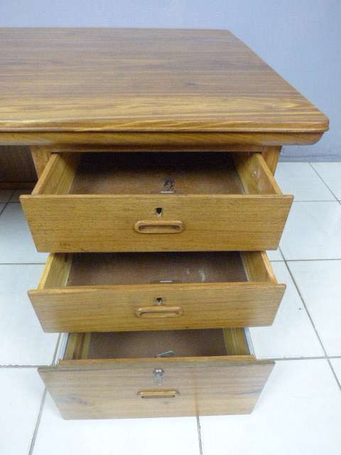 A STUNNING LARGE VINTAGE TEAK EXECUTIVE DESK w 4 DRAWERS & A CUPBOARD. STUNNING CHARACTER & CHARM!