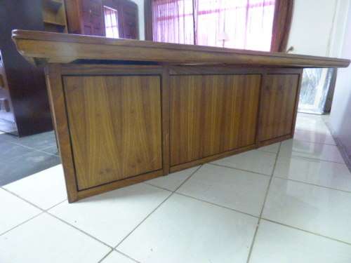 A STUNNING LARGE VINTAGE TEAK EXECUTIVE DESK w 4 DRAWERS & A CUPBOARD. STUNNING CHARACTER & CHARM!