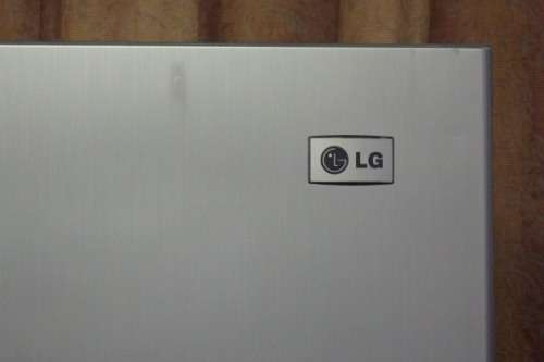 A FANTASTIC "LG" MODEL GR-L207WLQ 700 LITRE SIDE BY SIDE FRIDGE-FREEZER WITH AUTO ICE MAKER
