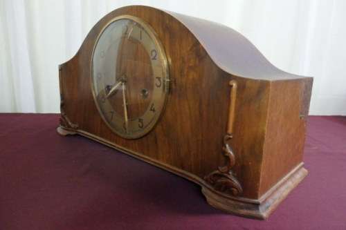 AN EXQUISITE ANTIQUE (1930 TO 1940) FRENCH MADE "ODO" ART DECO MANTLE CLOCK IN WORKING CONDITION