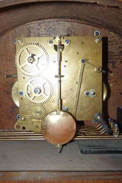 AN EXQUISITE ANTIQUE (1930 TO 1940) FRENCH MADE "ODO" ART DECO MANTLE CLOCK IN WORKING CONDITION