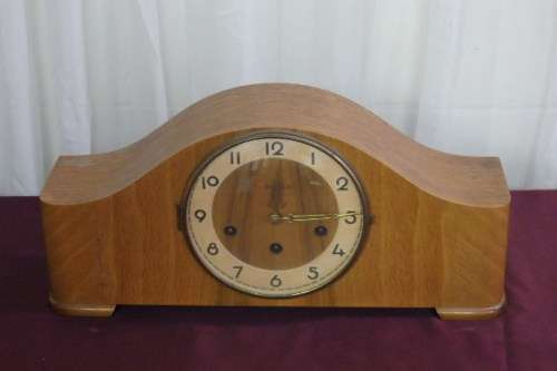 A RARE ANTIQUE (c1940) GERMAN MADE "MULLER-SCHLENKER" ART DECO MANTLE CLOCK IN WORKING CONDITION