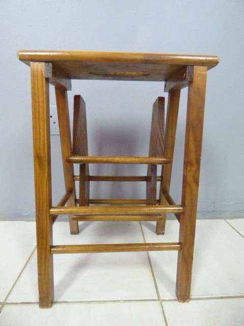 A VERY HANDY VINTAGE WOODEN 3 STEP LADDER, GREAT FOR THOSE HARD TO REACH PLACES!!