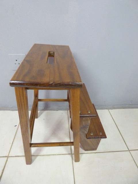 A VERY HANDY VINTAGE WOODEN 3 STEP LADDER, GREAT FOR THOSE HARD TO REACH PLACES!!