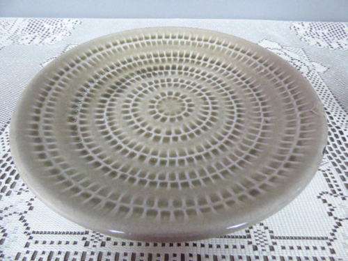 A VERY FASHIONABLE LARGE CERAMIC CENTRE TABLE BOWL. STUNNING ON ANY TABLE IN THE HOME!!