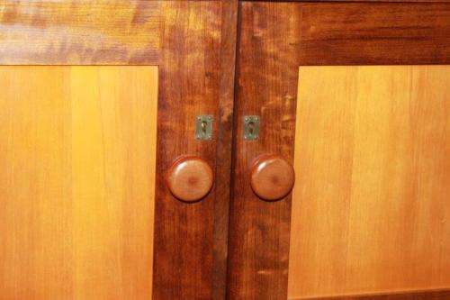AN EXQUISITE AND VERY WELL MADE YELLOW WOOD AND IMBUIA BUFFET SERVER WITH AMPLE SPACE