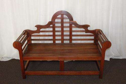 A FANTASTIC QUALITY "TROPIC TRADER - DESIGNER OUTDOOR LIFESTYLE" SOLID SALIGNA WOOD BENCH