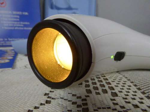 A FANTASTIC BIOPTRON LIGHT THERAPY COMPACT 111 AND STAND. WORKING!! WONDERFUL FOR SKIN, INJURIES!!!!