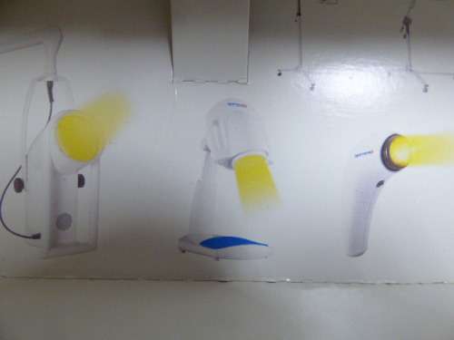 A FANTASTIC BIOPTRON LIGHT THERAPY COMPACT 111 AND STAND. WORKING!! WONDERFUL FOR SKIN, INJURIES!!!!