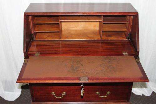 AN INCREDIBLE ORIGINAL "LISS BROS" 1958 UK MILITARY? SOLID MAHOGANY FLIP-TOP WRITING DESK