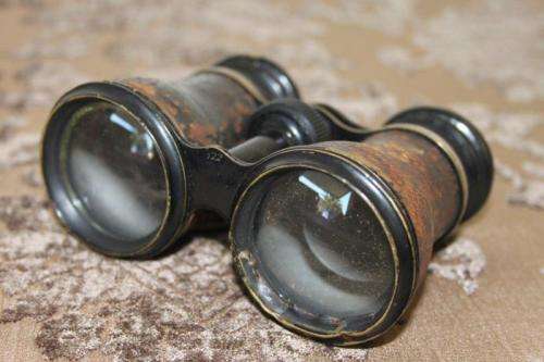 AN AMAZING AND RARE ANTIQUE "RS NEUMANN" OPERA/ RACE TRACK LEATHER CLAD ADJUSTABLE BINOCULARS