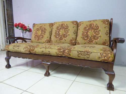 A GORGEOUS IMBUIA BALL & CLAW 3 SEATER COUCH, PERFECT TO PAINT/SHABBY CHIC FOR YOUR PATIO/PORCH!
