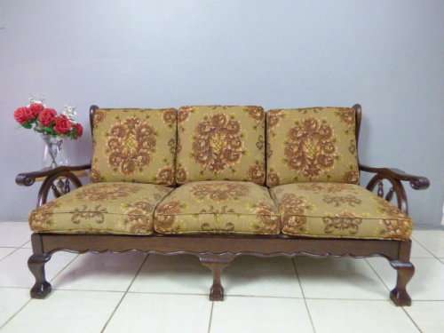 A GORGEOUS IMBUIA BALL & CLAW 3 SEATER COUCH, PERFECT TO PAINT/SHABBY CHIC FOR YOUR PATIO/PORCH!