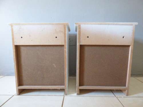 ALOVELY MATCHING PAIR OF BEDSIDE PEDESTALS, GREAT FOR HOLIDAY HOMES!Bid/ped