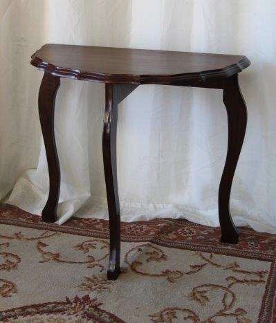 AN AWESOME AND VERY ELEGANT VINTAGE SOLID IMBUIA HALF MOON OCCASIONAL/ COFFEE TABLE