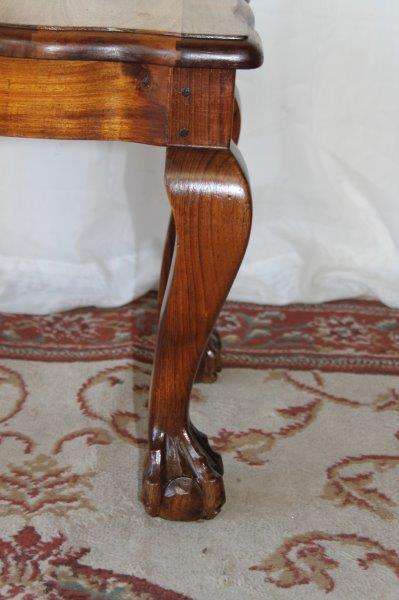 A GORGEOUS AND EXTREMELY WELL MADE ANTIQUE SOLID TEAK BALL AND CLAW COFFEE TABLE
