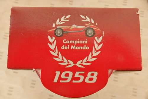 AN AMAZING COLLECTION OF 6x OFFICIAL SHELL FERRARI COLLECTIBLE DRINKING GLASSES IN THEIR BOXES