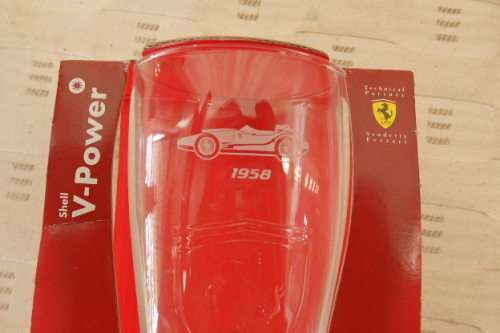 AN AMAZING COLLECTION OF 6x OFFICIAL SHELL FERRARI COLLECTIBLE DRINKING GLASSES IN THEIR BOXES