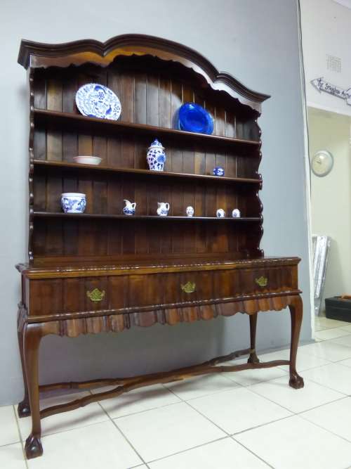 AN UNQUESTIONABLY MAGNIFICENT VINTAGE SOLID IMBUIA BALL & CLAW WELSH DRESSER, BEAUTIFUL, ELEGANT!