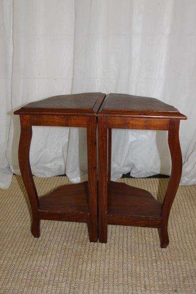 AN AWESOME SOLID TEAK COFFEE TABLE NEST WITH FOUR SMALLER TABLES MAKING A SINGLE LARGER ROUND TABLE