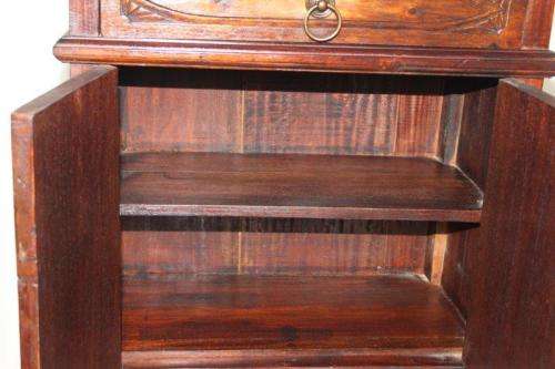 A MAGNIFICENT SOLID INDONESIAN TEAK 3-DRAWER CABINET WITH BEAUTIFUL CARVED DETAILING