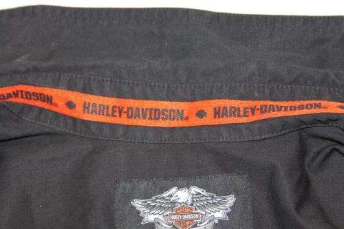 A STUNNING ORIGINAL HARLEY DAVIDSON GENTS SIZE MEDIUM STUD-BUTTON SHIRT