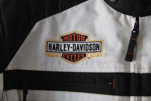 A SPECTACULAR ORIGINAL HARLEY DAVIDSON GENTS SIZE LARGE BIKE JACKET IN SUPERB CONDITION
