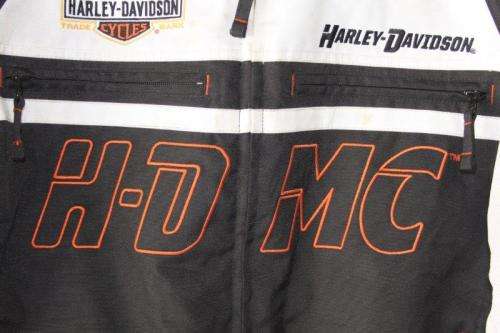 A SPECTACULAR ORIGINAL HARLEY DAVIDSON GENTS SIZE LARGE BIKE JACKET IN SUPERB CONDITION