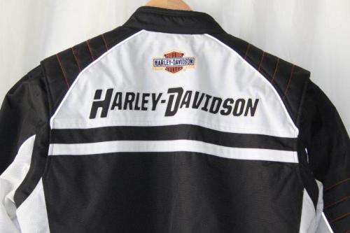 A SPECTACULAR ORIGINAL HARLEY DAVIDSON GENTS SIZE LARGE BIKE JACKET IN SUPERB CONDITION