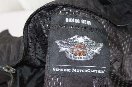 A SPECTACULAR ORIGINAL HARLEY DAVIDSON GENTS SIZE LARGE BIKE JACKET IN SUPERB CONDITION